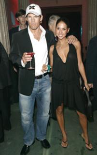 Leilani Dowding feet photo thumbnail