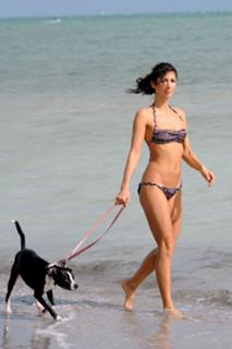 Leilani Dowding feet photo thumbnail