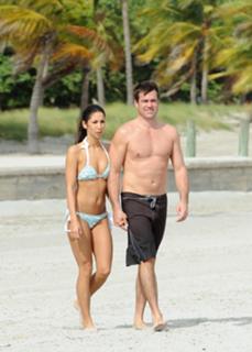 Leilani Dowding feet photo thumbnail