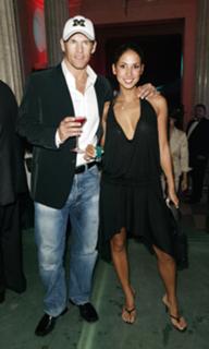 Leilani Dowding feet photo thumbnail