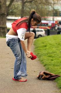 Leilani Dowding feet photo thumbnail