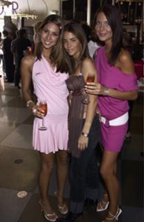 Leilani Dowding feet photo thumbnail