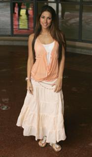 Leilani Dowding feet photo thumbnail