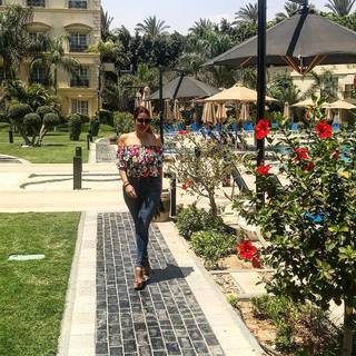 Lekaa El Khamisy feet photo thumbnail