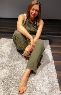 Lekaa El Khamisy feet photo thumbnail