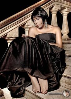 Lekaa El Khamisy feet photo thumbnail