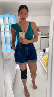 Lekaa El Khamisy feet photo thumbnail