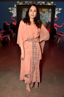 Lela Loren feet photo thumbnail