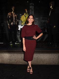 Lela Loren feet photo thumbnail