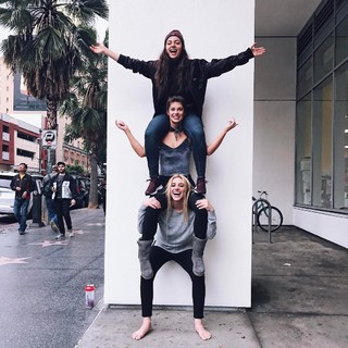 Lele Pons feet photo thumbnail