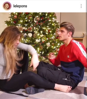 Lele Pons feet photo thumbnail