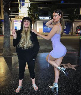 Lele Pons feet photo thumbnail