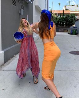 Lele Pons feet photo thumbnail