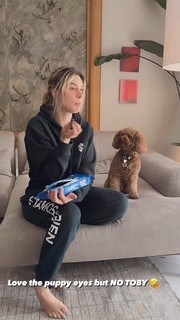 Lele Pons feet photo thumbnail