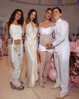 Lele Pons feet photo thumbnail