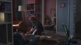 Lena Dunham feet photo thumbnail