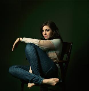 Lena Dunham feet photo thumbnail