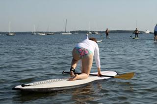 Lena Dunham feet photo thumbnail