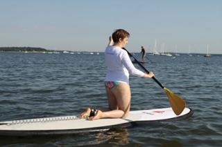 Lena Dunham feet photo thumbnail