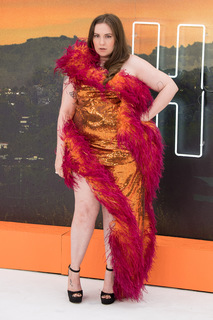 Lena Dunham feet photo thumbnail