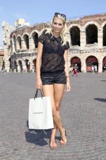 Lena Gercke feet photo thumbnail