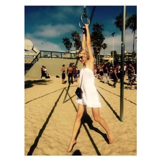 Lena Gercke feet photo thumbnail