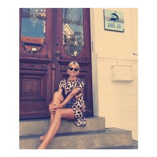 Lena Gercke feet photo thumbnail