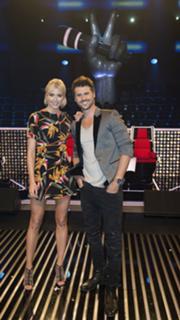 Lena Gercke feet photo thumbnail