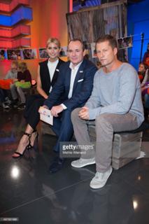 Lena Gercke feet photo thumbnail