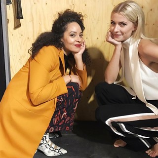 Lena Gercke feet photo thumbnail