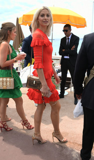Lena Gercke feet photo thumbnail