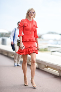 Lena Gercke feet photo thumbnail