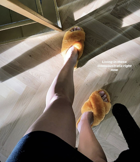 Lena Gercke feet photo thumbnail