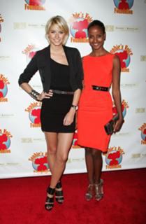 Lena Gercke feet photo thumbnail