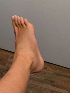 Lena Gercke feet photo thumbnail