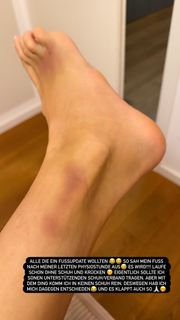 Lena Gercke feet photo thumbnail