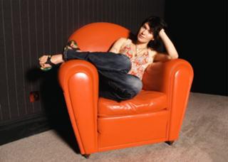 Lena Headey feet photo thumbnail