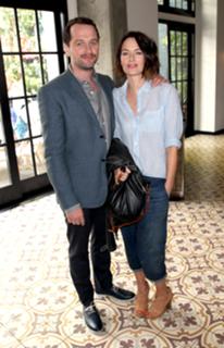 Lena Headey feet photo thumbnail