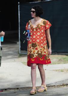 Lena Headey feet photo thumbnail