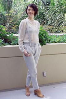 Lena Headey feet photo thumbnail