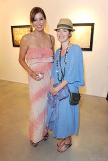 Lena Headey feet photo thumbnail