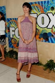 Lena Headey feet photo thumbnail