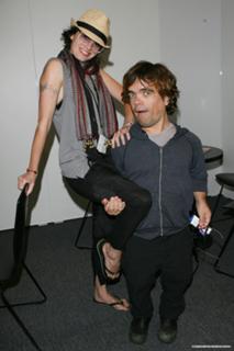 Lena Headey feet photo thumbnail