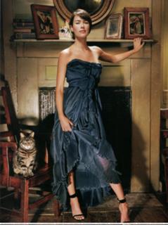 Lena Headey feet photo thumbnail