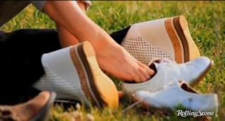 Lena Headey feet photo thumbnail