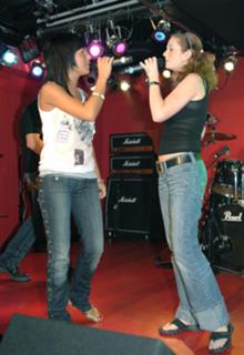 Lena Katina feet photo thumbnail