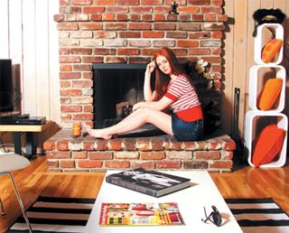 Lena Katina feet photo thumbnail