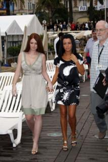 Lena Katina feet photo thumbnail