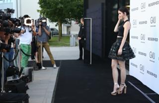 Lena Meyer-Landrut feet photo thumbnail
