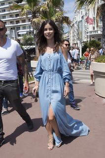 Lena Meyer-Landrut feet photo thumbnail